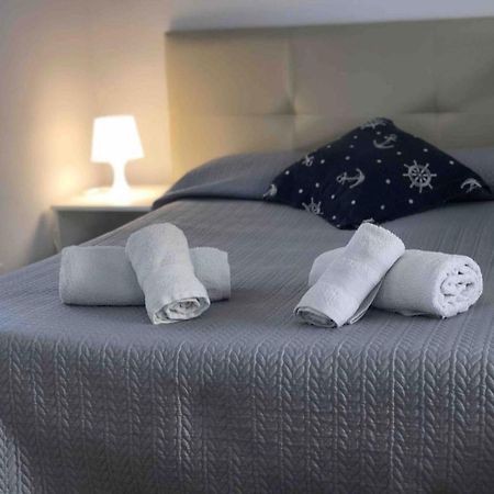 Bonito Apartamento Junto A Playa Centro フエンヒロラ エクステリア 写真