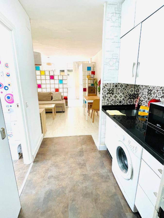 Bonito Apartamento Junto A Playa Centro フエンヒロラ エクステリア 写真