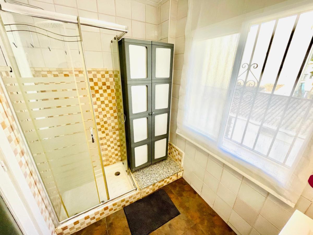 Bonito Apartamento Junto A Playa Centro フエンヒロラ エクステリア 写真