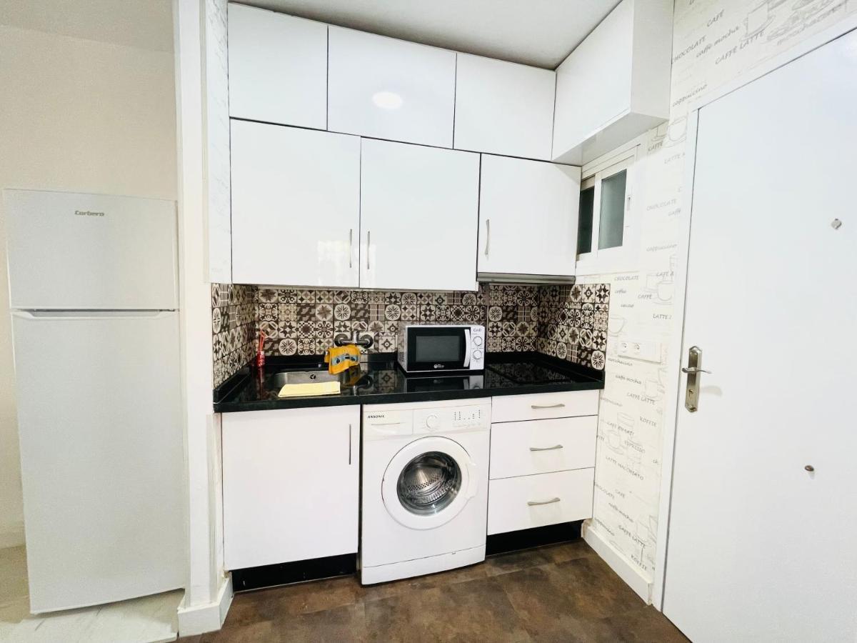 Bonito Apartamento Junto A Playa Centro フエンヒロラ エクステリア 写真
