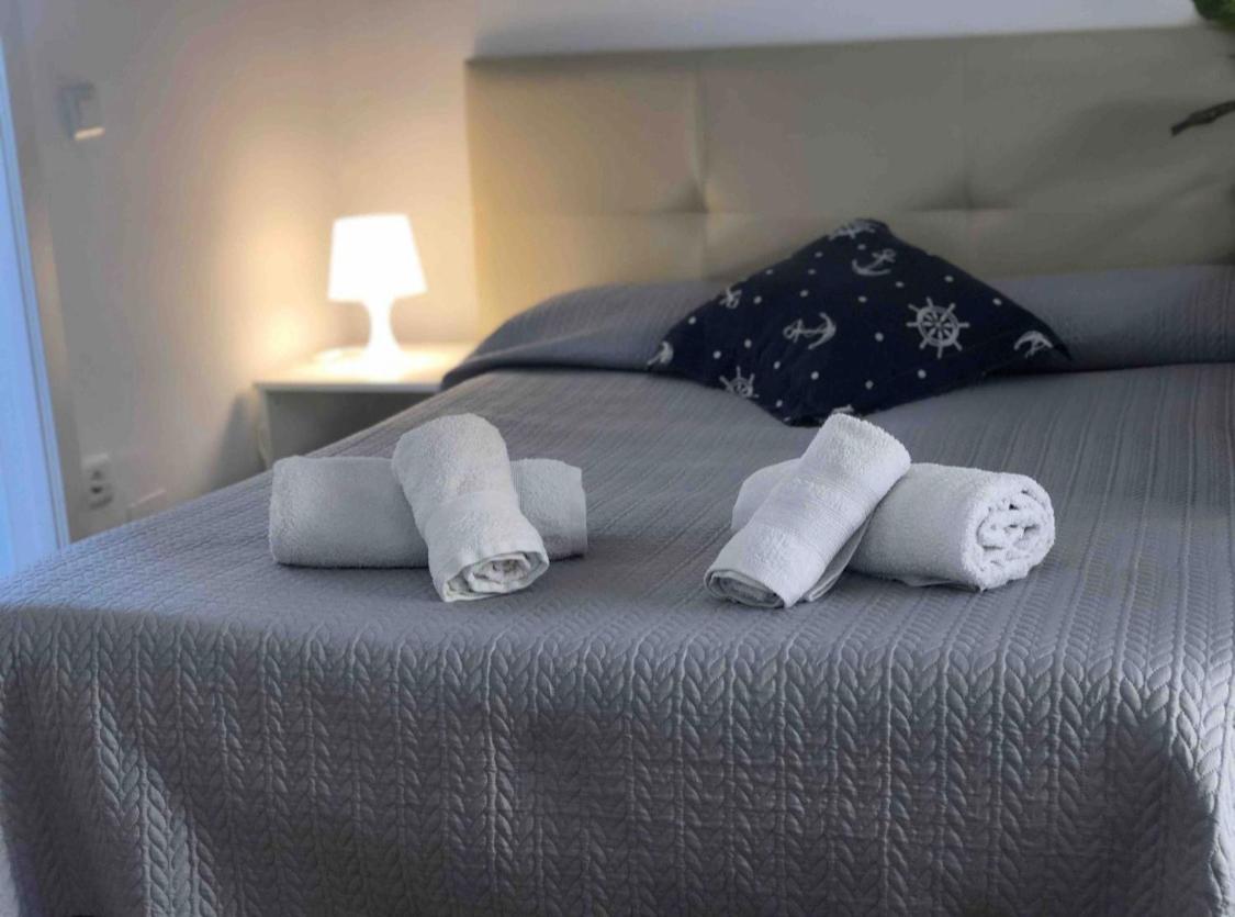 Bonito Apartamento Junto A Playa Centro フエンヒロラ エクステリア 写真