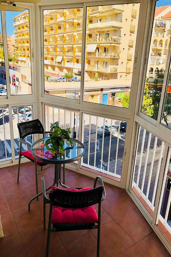 Bonito Apartamento Junto A Playa Centro フエンヒロラ エクステリア 写真