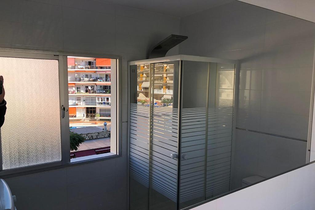 Bonito Apartamento Junto A Playa Centro フエンヒロラ エクステリア 写真